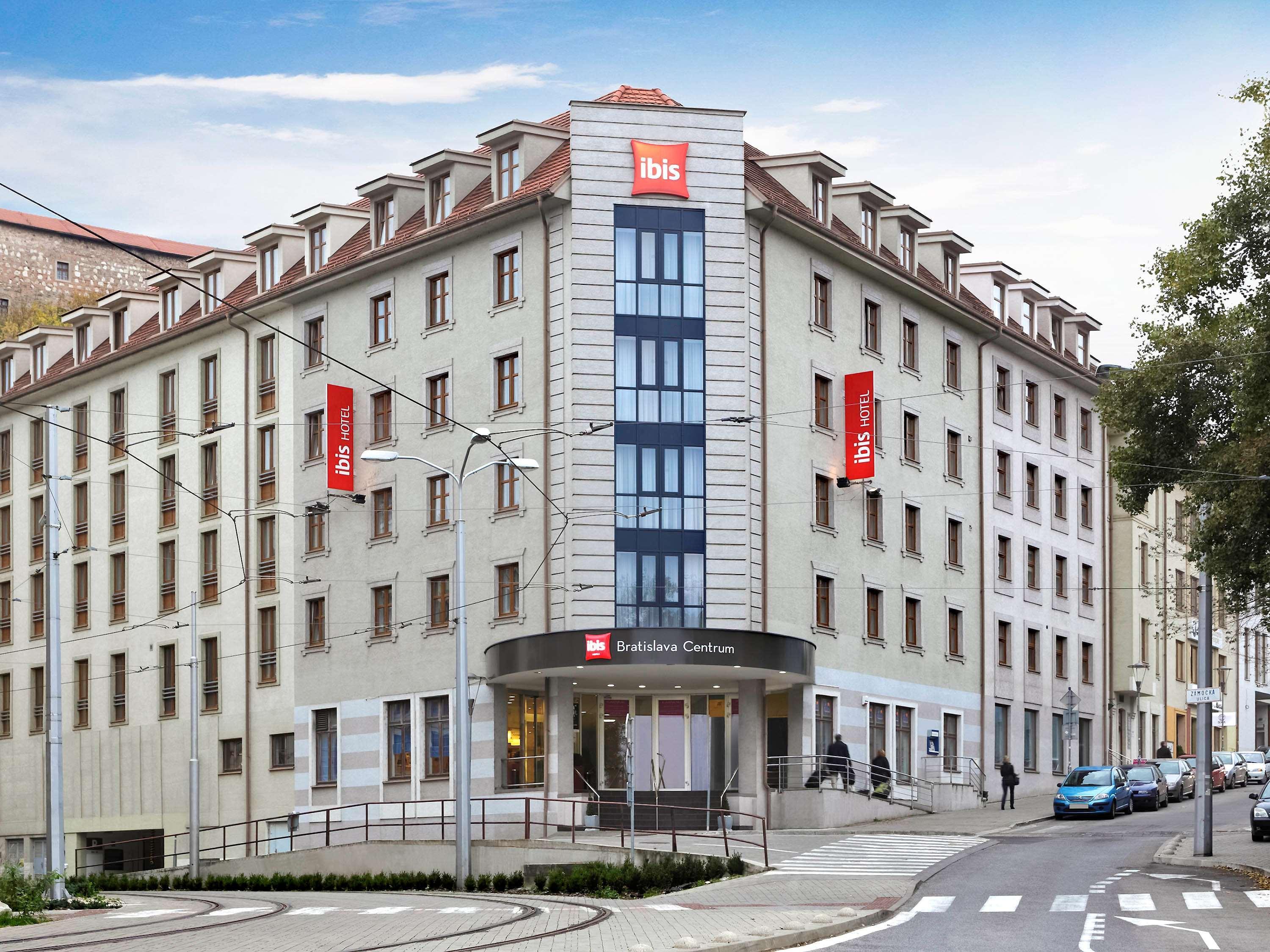 Ibis Bratislava Centrum Esterno foto